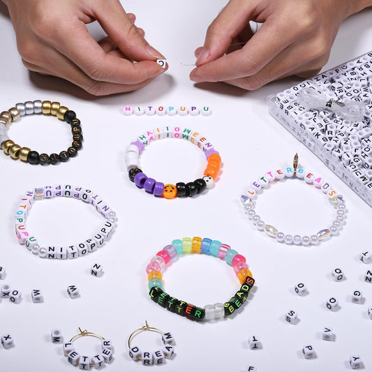 1000Pcs Glow Letter Beads Acrylic Alphabet Bead Glow in The Dark, 4x7 mm Round Beads for Friendship Bracelets and DIY Crafts