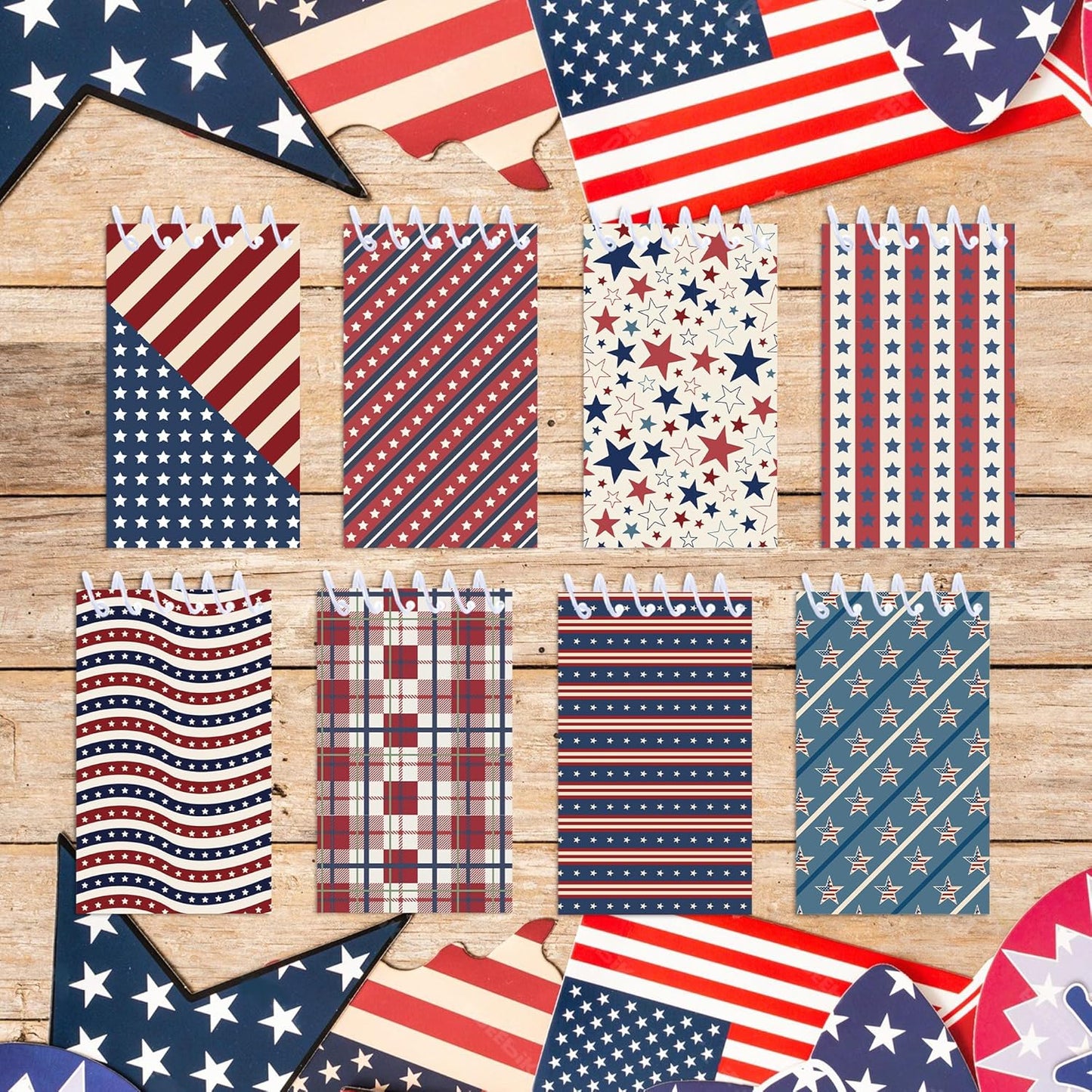24 Pcs Vintage American Flag Mini Pocket Notebooks 2.36 x 3.94 Inch Vintage American Flag Pattern Small Notepads American National Day Them Birthday Party Favors Gift for Office Teacher Classroom Rewards