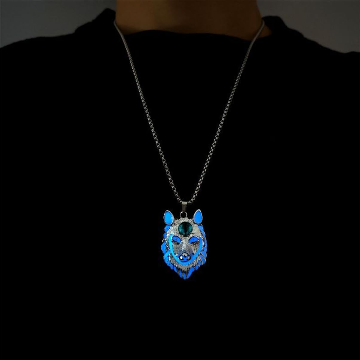 Spider Necklace for Men Women,Punk Luminous Animal Pendant,Spider Charm Pendant Necklace,Hip-hop Glow in the Dark Jewelry