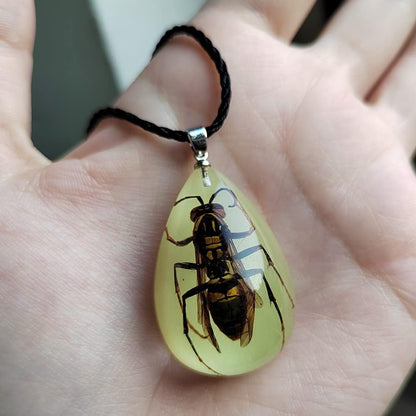 Glow in the Dark Necklace Black Scorpion Amber Resin Adjustable Necklace Pendent with Insect Sample Inside Birthday Gift for Lover Friends