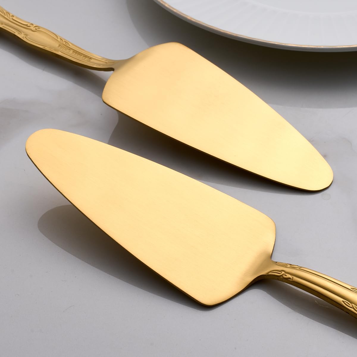 3-Piece Cake Server Set - 9.3-Inch Matte Black 430 Stainless Steel with Rose Handle Design - for Cake, Pie, Pizza, and Dessert Serving - Dishwasher Safe Pastry Server Set