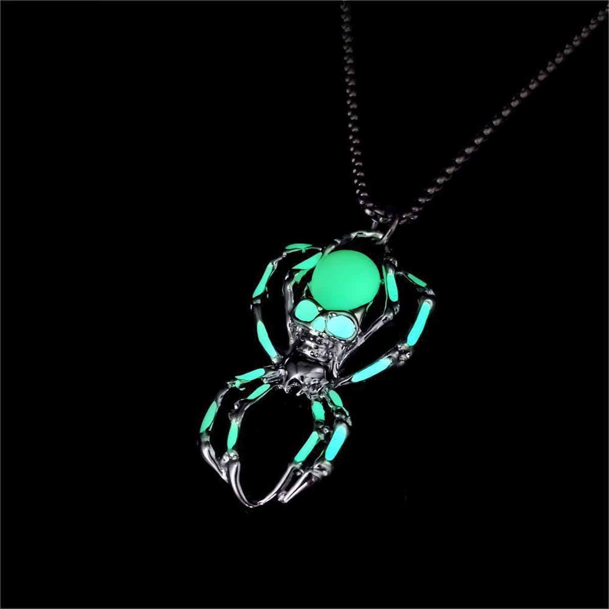 Spider Necklace for Men Women,Punk Luminous Animal Pendant,Spider Charm Pendant Necklace,Hip-hop Glow in the Dark Jewelry