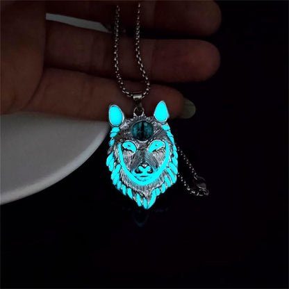 Spider Necklace for Men Women,Punk Luminous Animal Pendant,Spider Charm Pendant Necklace,Hip-hop Glow in the Dark Jewelry