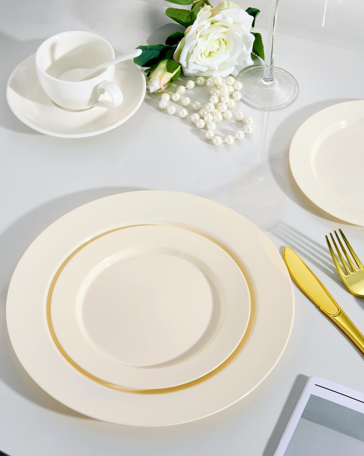 Goodluck 200PCS Gold Plastic Plates, Heavy Duty Disposable Gold Plates with 100 10.25 inch Dinner Plates and 100 7.5 inch Dessert Plates for Party, Holiday, Wedding, Thanksgiving