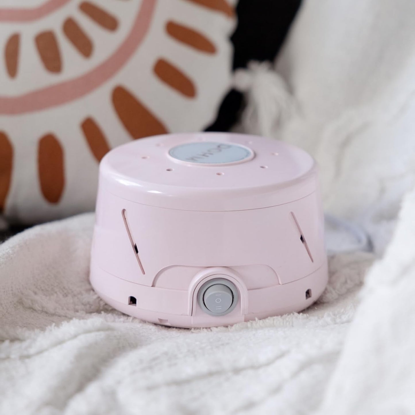 Yogasleep Dohm Classic (White) The Original White Noise Sound Machine, Soothing Natural Sounds from a Real Fan, Sleep Therapy for Adults & Baby, Noise Cancelling for Office Privacy & Meditation