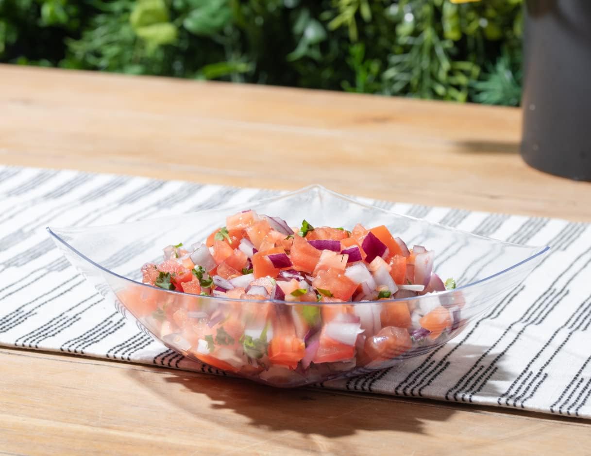 Posh Setting - Clear Plastic Serving Bowls for Party (8oz - 4 Pack) Square, Disposable, Salad & Fruit Bowls for Party Table, Candy Containers for Candy Buffet