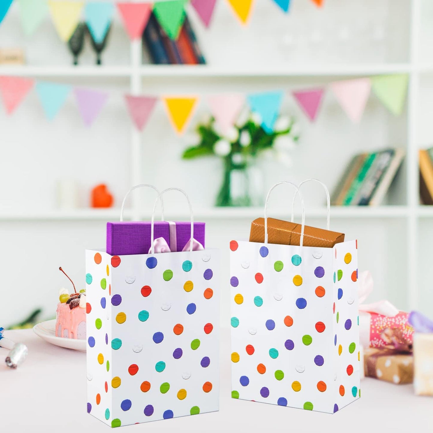 BLEWINDZ 32 Pieces Gift Bags with 32 Tissues, 8 Colors Party Favor Bags with Handles, Rainbow Gift Bag for Wedding, Birthday, Party Supplies and Gifts
