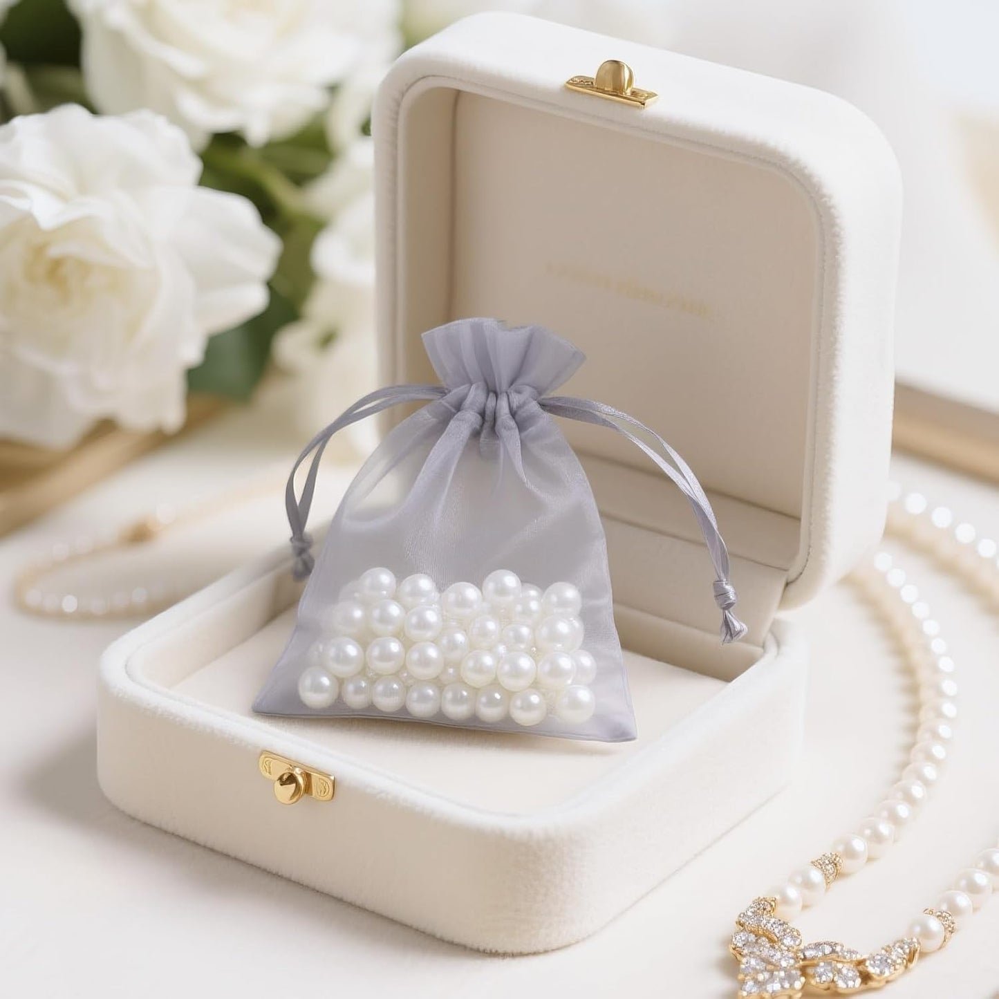 joycraft 50Pcs Organza Bags, 2x3 inch Gift Favor Bags, White Wedding Favor Bags, Jewelry Pouches with Drawstring, Mesh Bags Drawstring for Jewelry, Festival, Makeup, Candy, Desserts