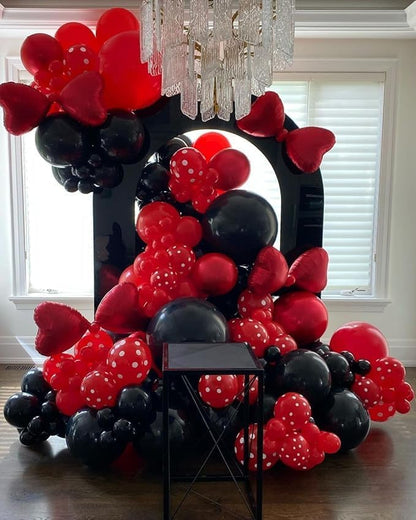 153Pcs Black and Silver Balloons Garland Arch Kit with Stars - 22 18 12 10 5 inch Different Size Black Metallic Silver Confetti Latex Balloon for Birthday Graduation New Year Party Decorations