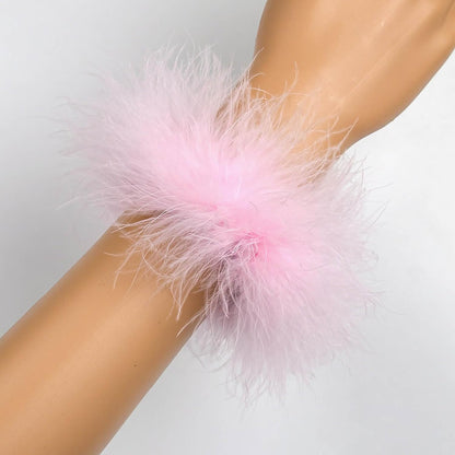2Pcs Feather Wristbands, 9.65inch Soft Feather Wrist Slap Bracelet Cuffs, Snap Ring, Circle Slap Wrist Decoration Cuffs for Party Decoration