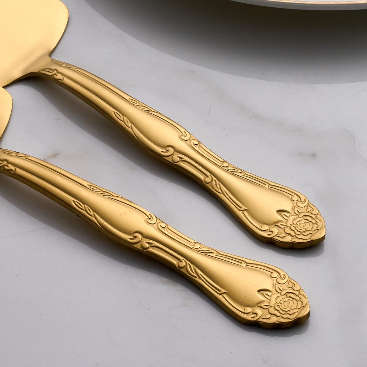 3-Piece Cake Server Set - 9.3-Inch Matte Black 430 Stainless Steel with Rose Handle Design - for Cake, Pie, Pizza, and Dessert Serving - Dishwasher Safe Pastry Server Set