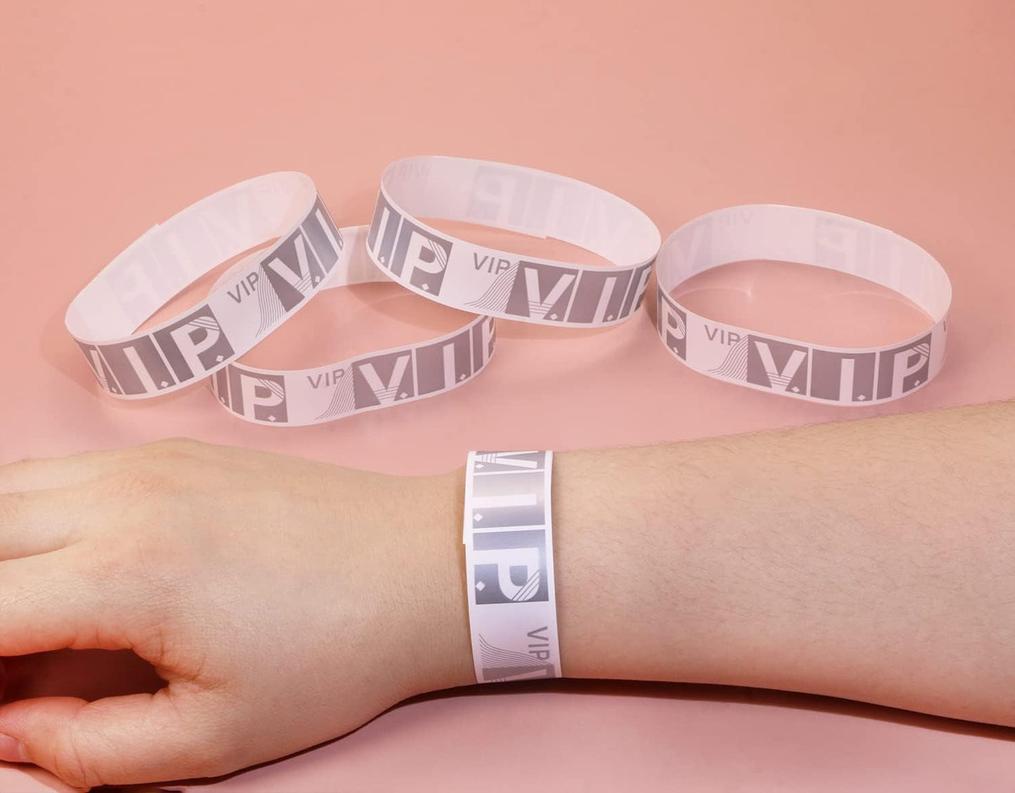 ONLYKXY 120pcs VIP Wristband Party Paper Wrist Straps 3/4" Tear-Resistant Waterproof Disposabl Wristbands for Events (Gold)
