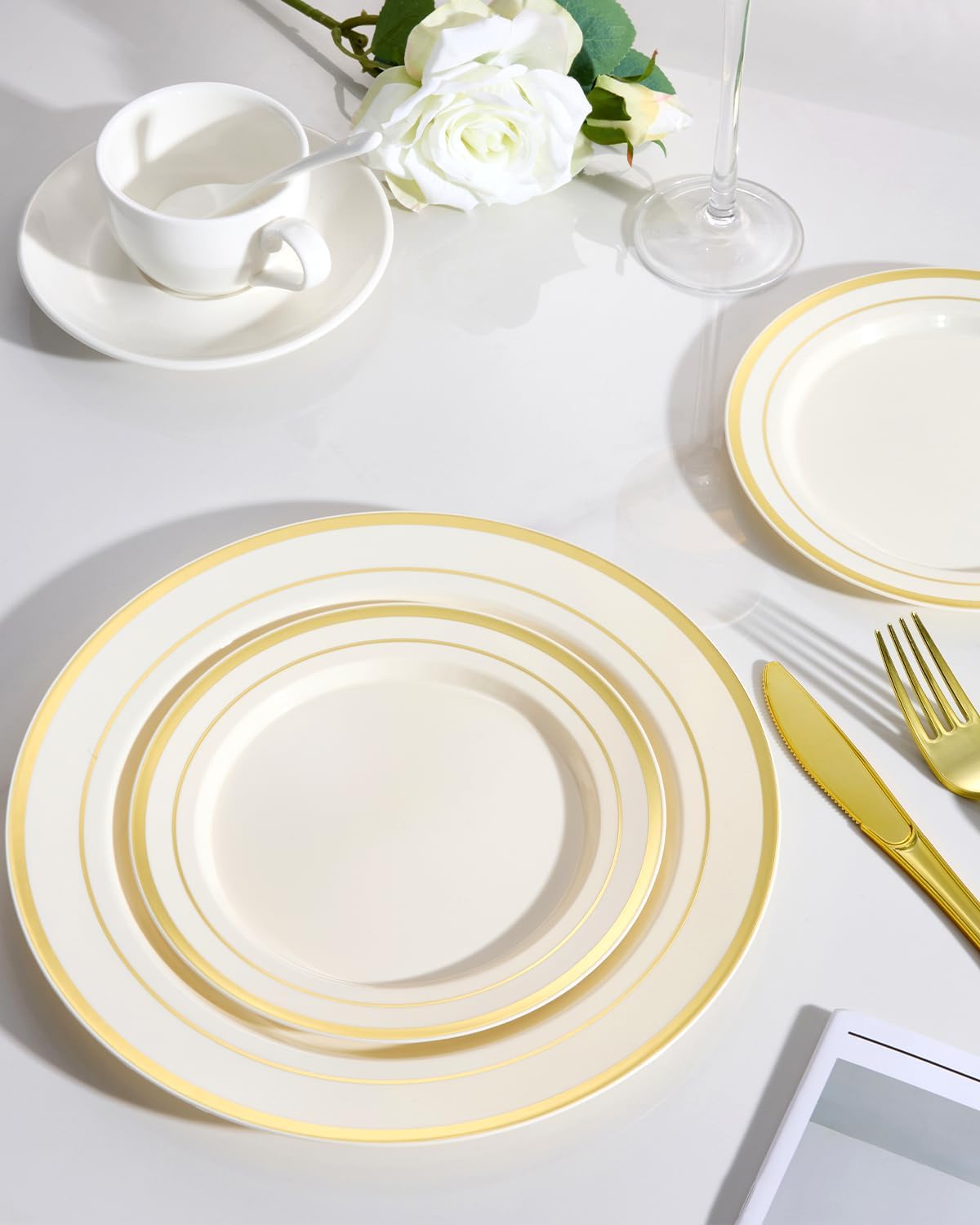 Goodluck 200PCS Gold Plastic Plates, Heavy Duty Disposable Gold Plates with 100 10.25 inch Dinner Plates and 100 7.5 inch Dessert Plates for Party, Holiday, Wedding, Thanksgiving