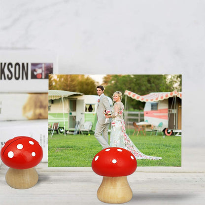 8Pcs Cute Wood Place Card Holders and 40Pcs Kraft Place Cards, MINI Mushroom Table Number Holders, Food Labels for Buffet, Name Card Photo Picture Holders for Harvest Fall Thanksgiving Wedding Party