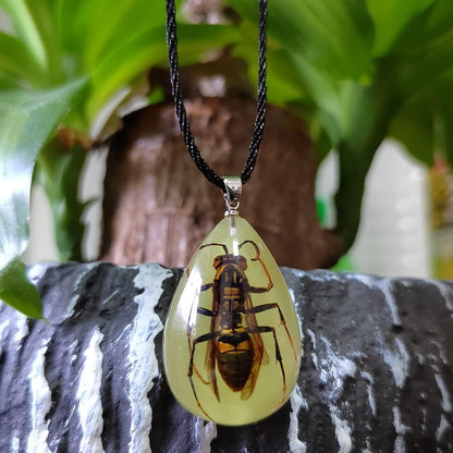 Glow in the Dark Necklace Black Scorpion Amber Resin Adjustable Necklace Pendent with Insect Sample Inside Birthday Gift for Lover Friends