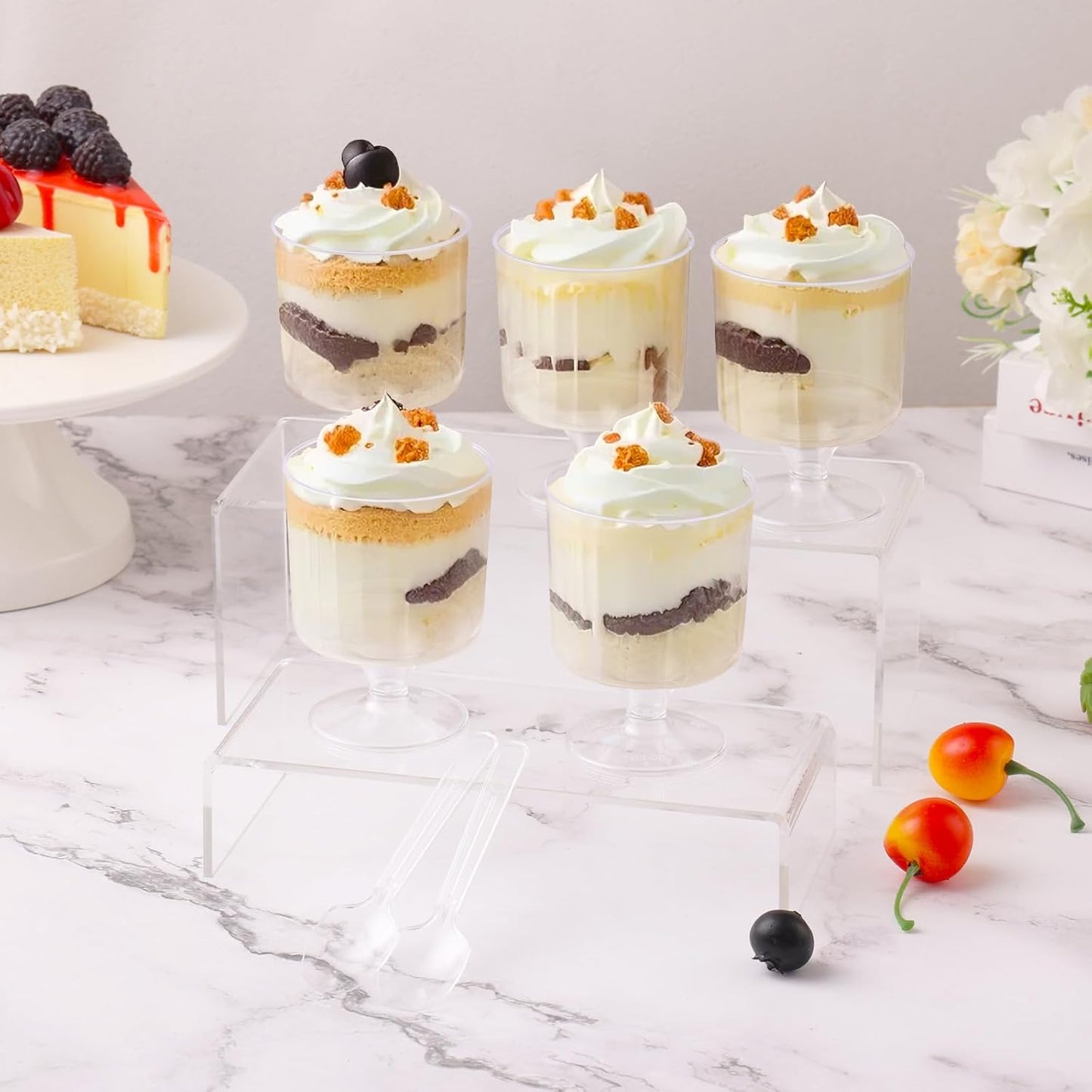 200 Pcs Dessert Cups with Spoons - 5 OZ Mini Clear Plastic Dessert Parfait Cups - Square Shooter Cup Round Goblet for Party Appetizer Fruit Pudding Ice Cream Cake