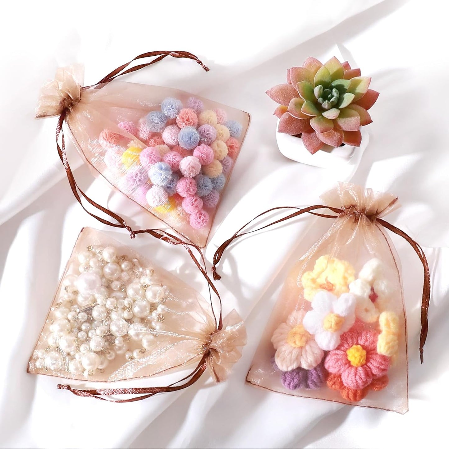 Hopttreely 100PCS Premium Sheer Organza Bags, White Wedding Favor Bags with Drawstring, 4x4.72 Jewelry Gift Bags for Party, Jewelry, Christmas, Mother's Day, Festival, Bathroom Soaps, Makeup Organza Favor Bags