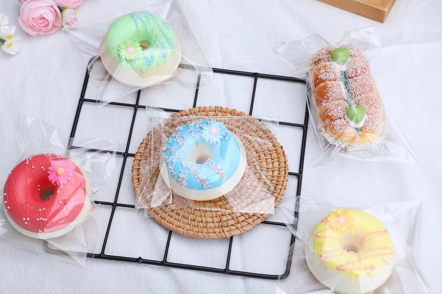 Clear Candy Bags 100pcs 6X10 Cellophane Treat Bag Party Favor Goodie Cake Pop Gift Apple Cello for Gift Baskets Bakery Cookie with Ties