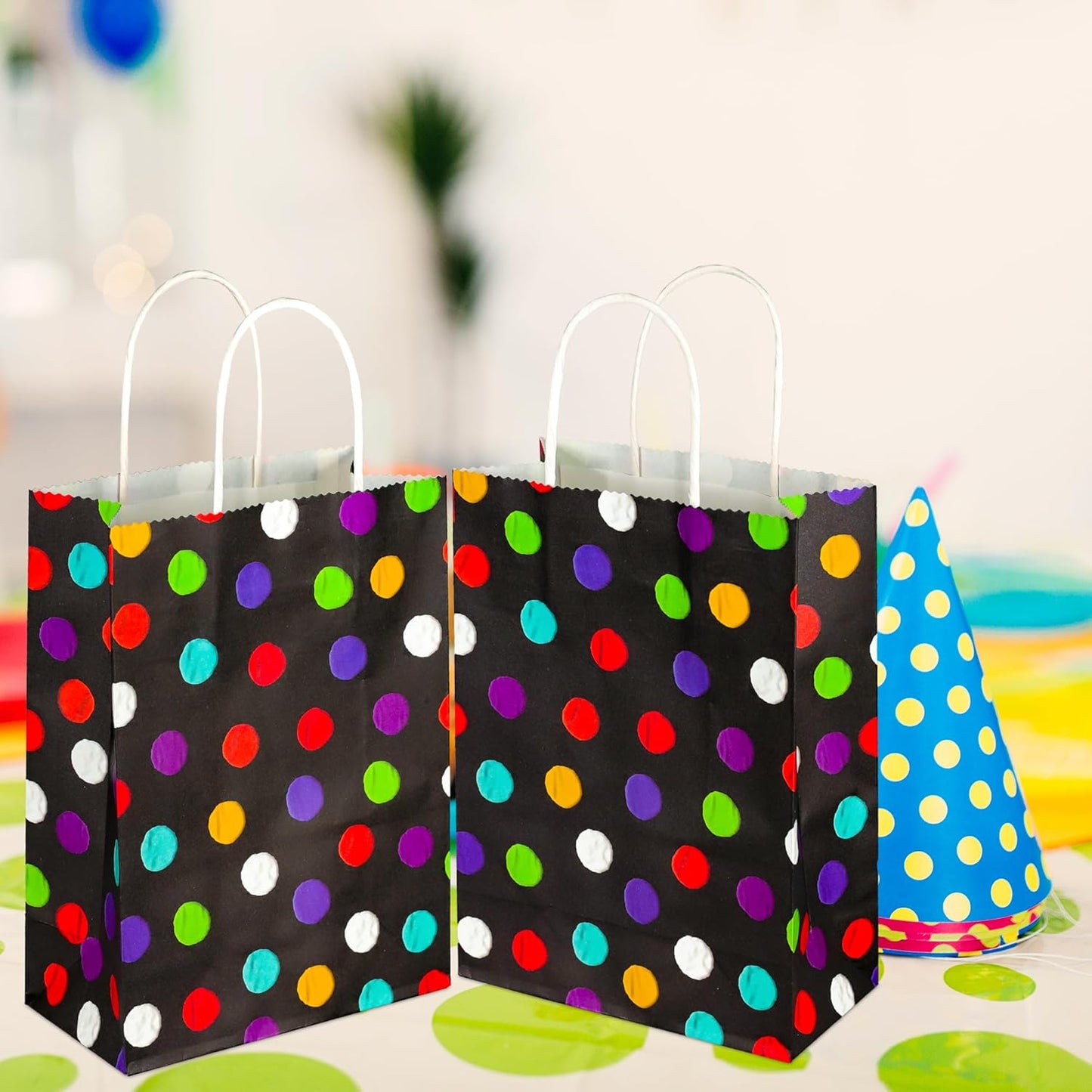 BLEWINDZ 32 Pieces Gift Bags with 32 Tissues, 8 Colors Party Favor Bags with Handles, Rainbow Gift Bag for Wedding, Birthday, Party Supplies and Gifts