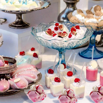 TOFLEN 100ct 5 oz Small Plastic Dessert Cups with Spoons, Clear Appetizer Cups for Parties Mini Serving Bowls, Hors D'oeuvres Plates