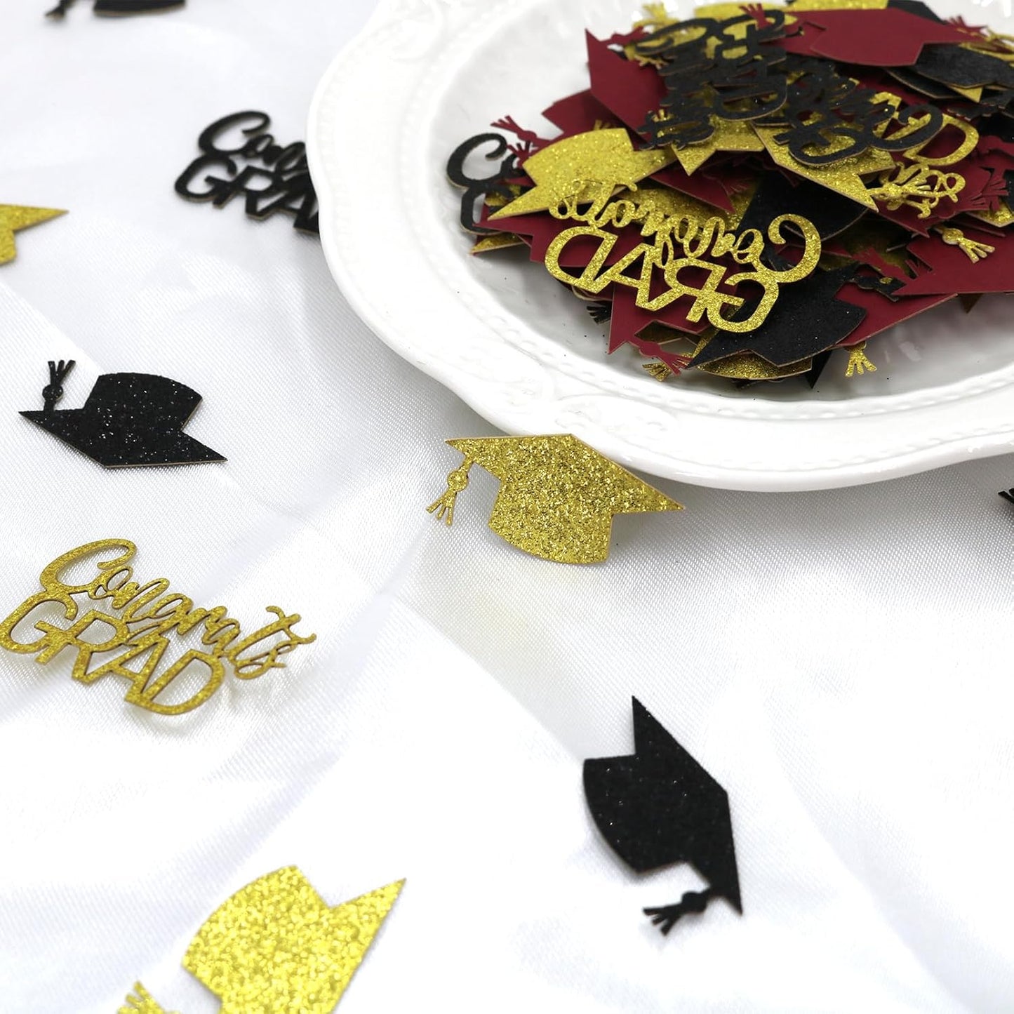 200PC Gold Graduation Confetti Class of 2026 Congrats Grad Confetti for Table Grad Cap Scatters for Graduation party decorations 2026