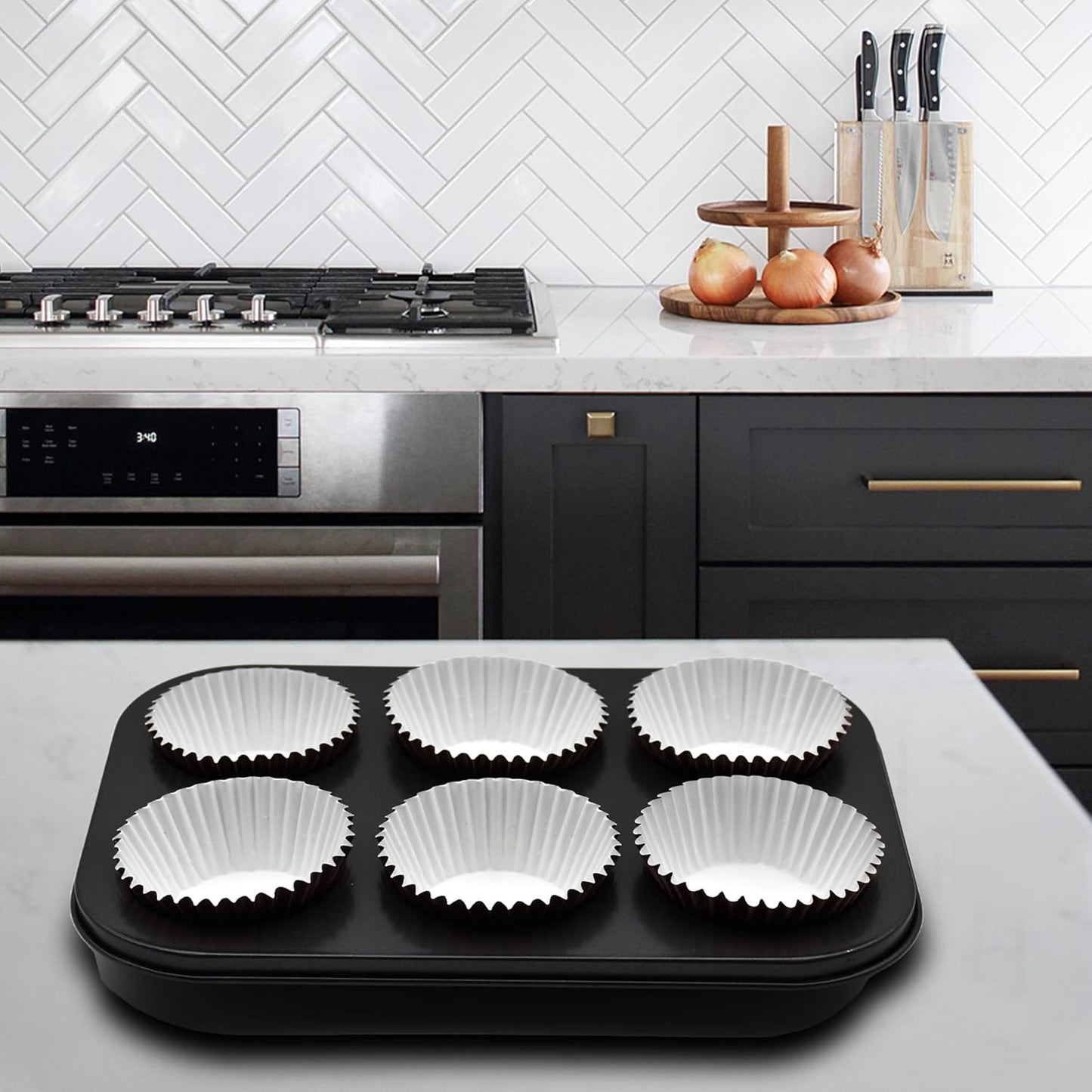 200 Pcs Gold Foil Cupcake Liners Standard Baking Cups Muffin Paper Cases