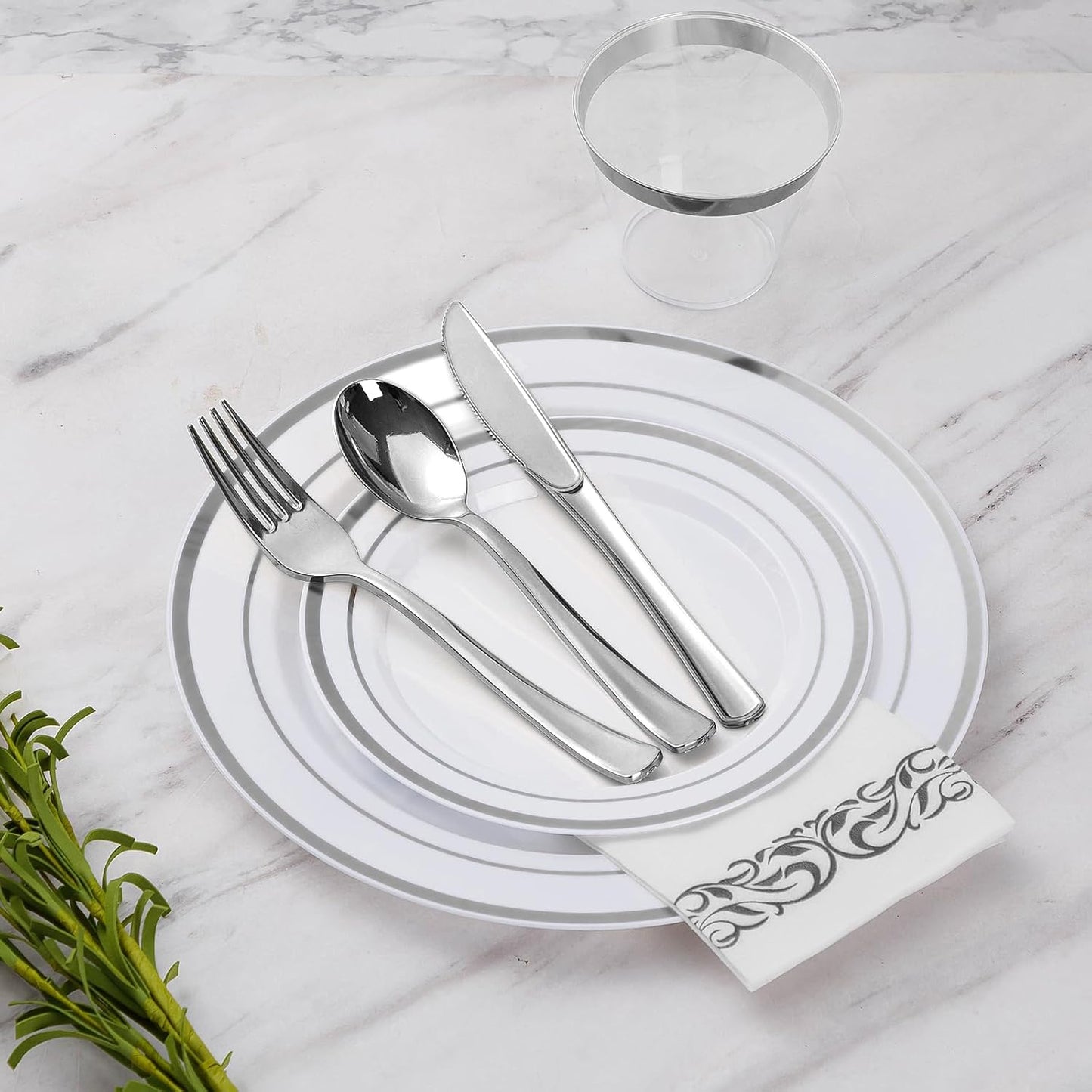 Goodluck 350 Pieces Gold Dinnerware Set for 50 Guests, Plastic Plates Disposable for Party, Include: 50 Gold Rim Dinner Plates, 50 Dessert Plates, 50 Paper Napkins, 50 Cups, 50 Gold Silverware Set