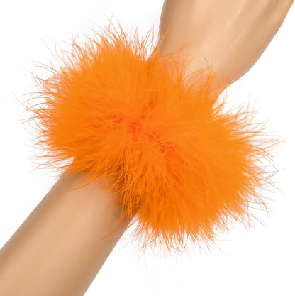 2Pcs Feather Wristbands, 9.65inch Soft Feather Wrist Slap Bracelet Cuffs, Snap Ring, Circle Slap Wrist Decoration Cuffs for Party Decoration