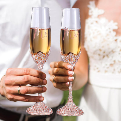 Sratte 4 Pcs Wedding Cake Knife and Champagne Flutes Server Set, Toasting Crystal Rhinestone Champagne Flutes Glasses Cake Knife Pie Server Wedding Gifts for Couple Bride Groom(Gold)