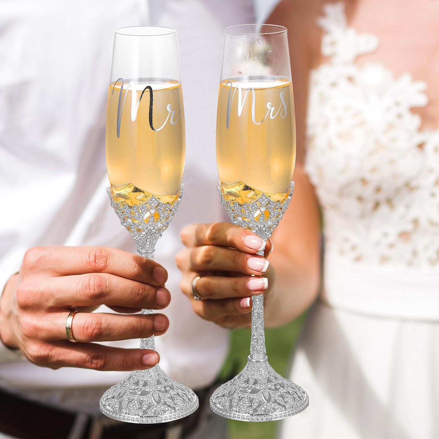 Sratte 4 Pcs Wedding Cake Knife and Champagne Flutes Server Set, Toasting Crystal Rhinestone Champagne Flutes Glasses Cake Knife Pie Server Wedding Gifts for Couple Bride Groom(Gold)