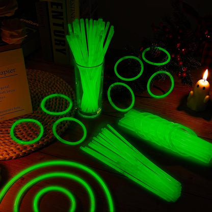 60 Pack 8” White Glow Sticks Bulk with 60 Connectors Neon Glow In The Dark Party favors Supplies for Holiday Birthday Party Decoration (White)