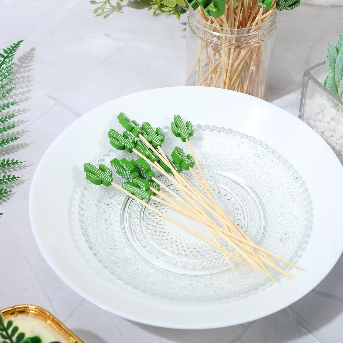 200 Pcs Cocktail Picks Long Cocktail Toothpicks Bamboo Toothpicks for Appetizers Fruits Food Skewers Sticks for Drinks Dessert Wedding Birthday Party(Fish Style)