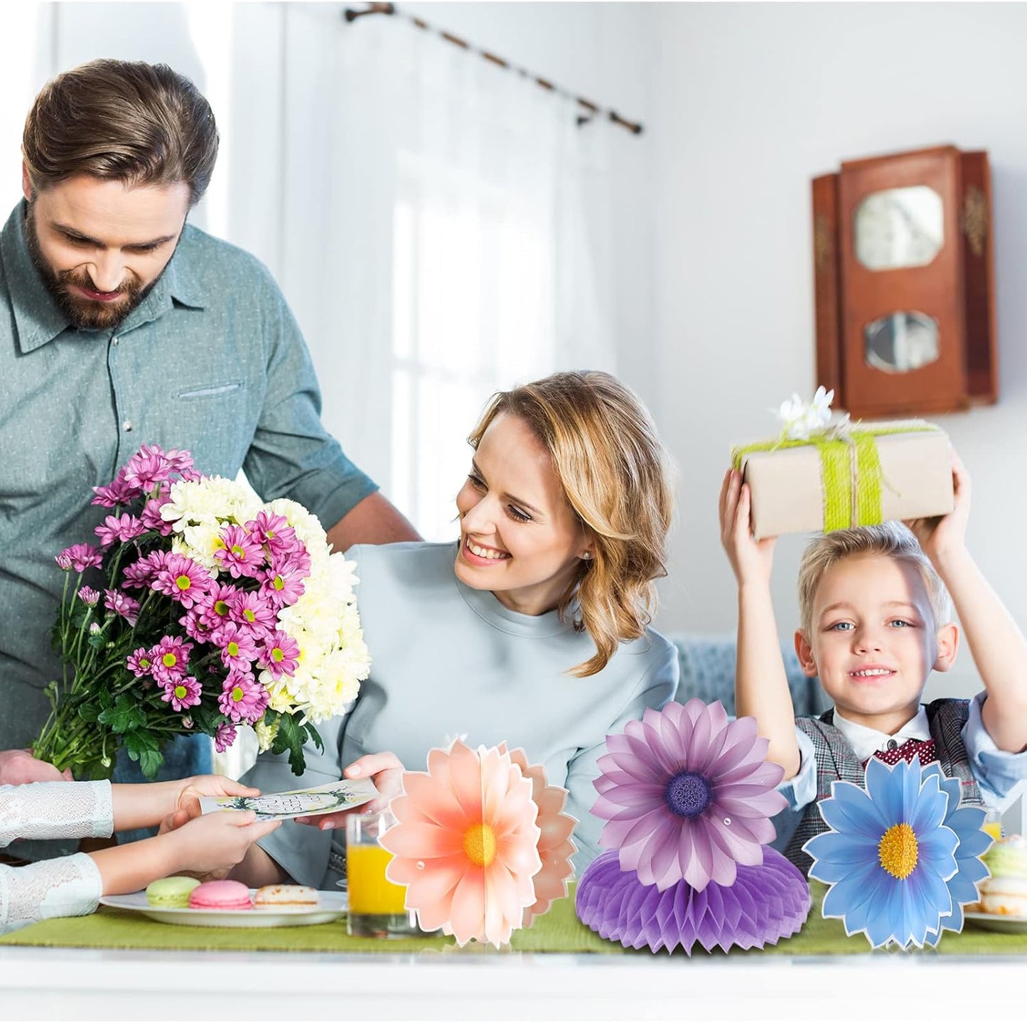 10 Pieces Spring Sunflower Honeycomb Centerpiece Flower Table Decoration Spring Summer Birthday Party Decor for Mother's Day Women Office Classroom Kids Butterfly Daisy Party Supplies