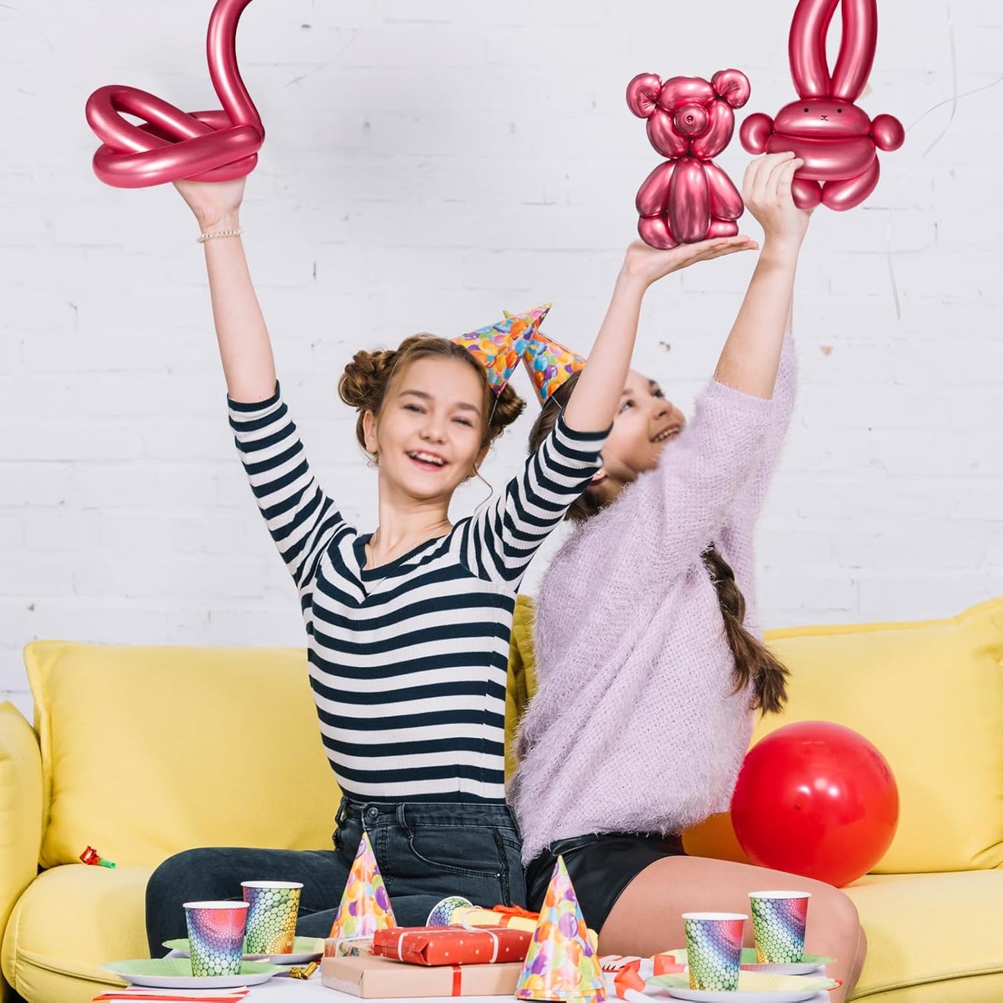 260 Clear Long Balloons for Animals, Thickening Skinny Latex Twisting for Arch Modeling Magic Clown Birthday Wedding Party Decorations 100pcs