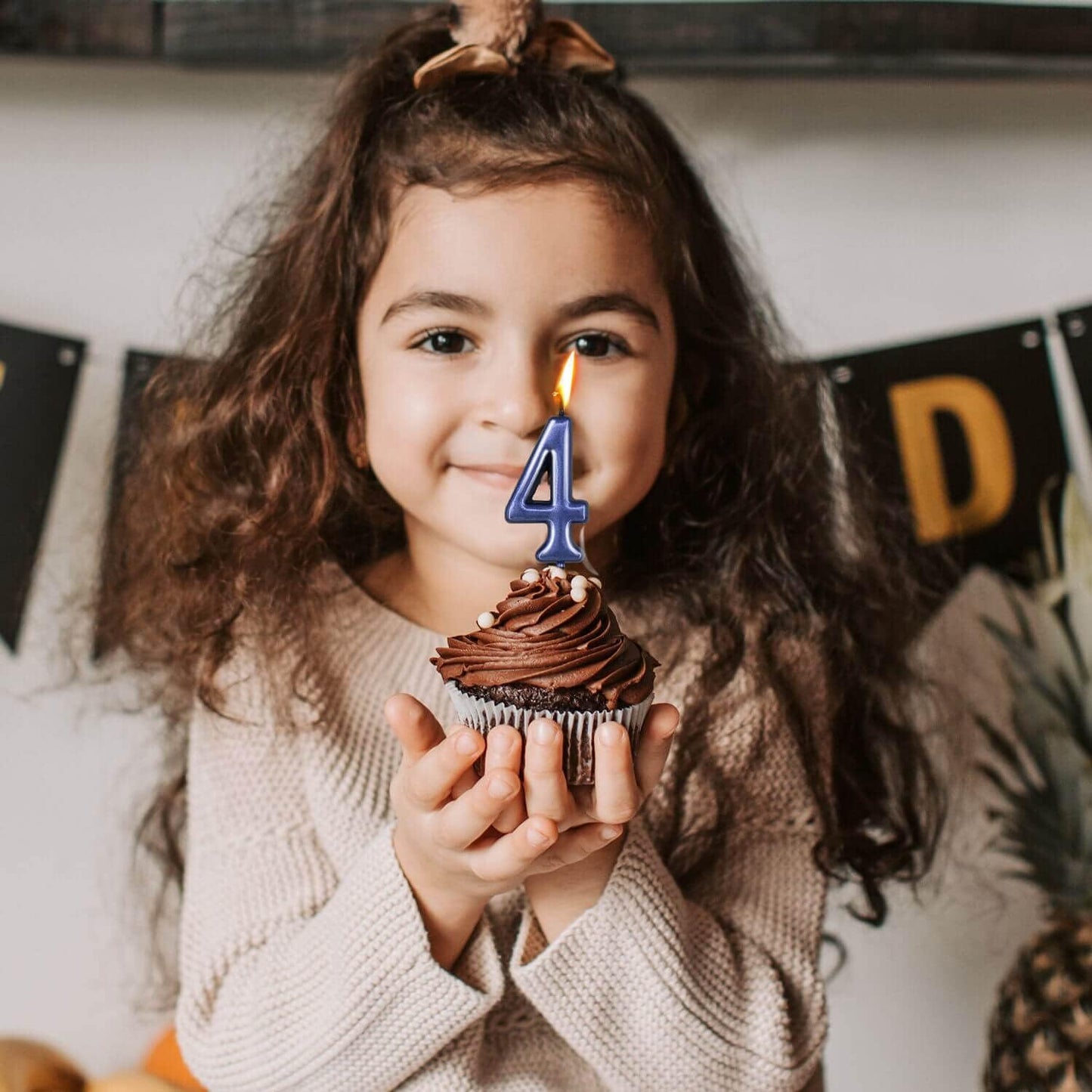 10-Piece Number Birthday Candles - Glitter Cake Toppers for Birthday & Wedding Parties