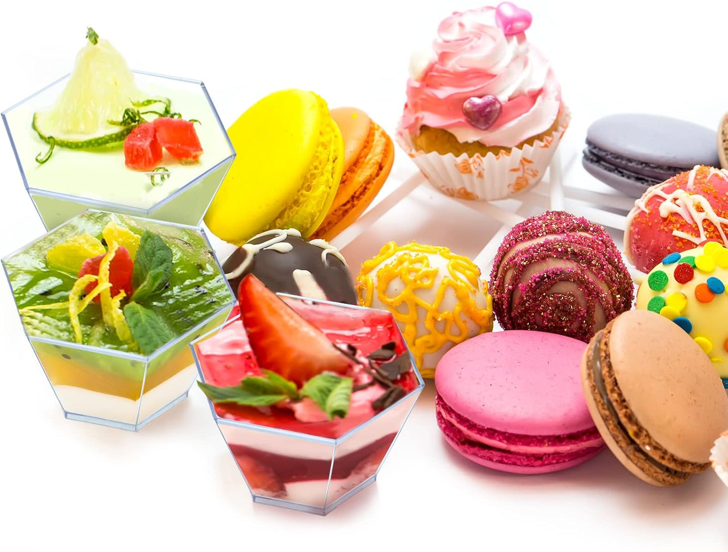 Honeydak 300 Pcs Hexagonal 3.2 oz Mini Dessert Cups with Lids and Spoons Serves 100 Hexagonal Plastic Cups with Lids for Tasting Parfait Appetizers Dessert Shot Glasses Pudding Party