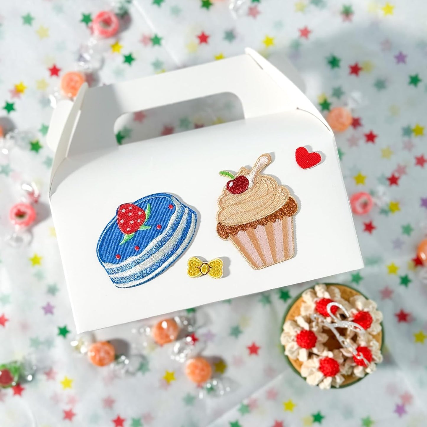 UnicoPak 30 Pack Party Favor Boxes Treat Boxes, White Gable Gift Boxes for Party Favors Goodies Cookies Treats Candies Meals Lunch, 6.5x3.5x3.5 Inches