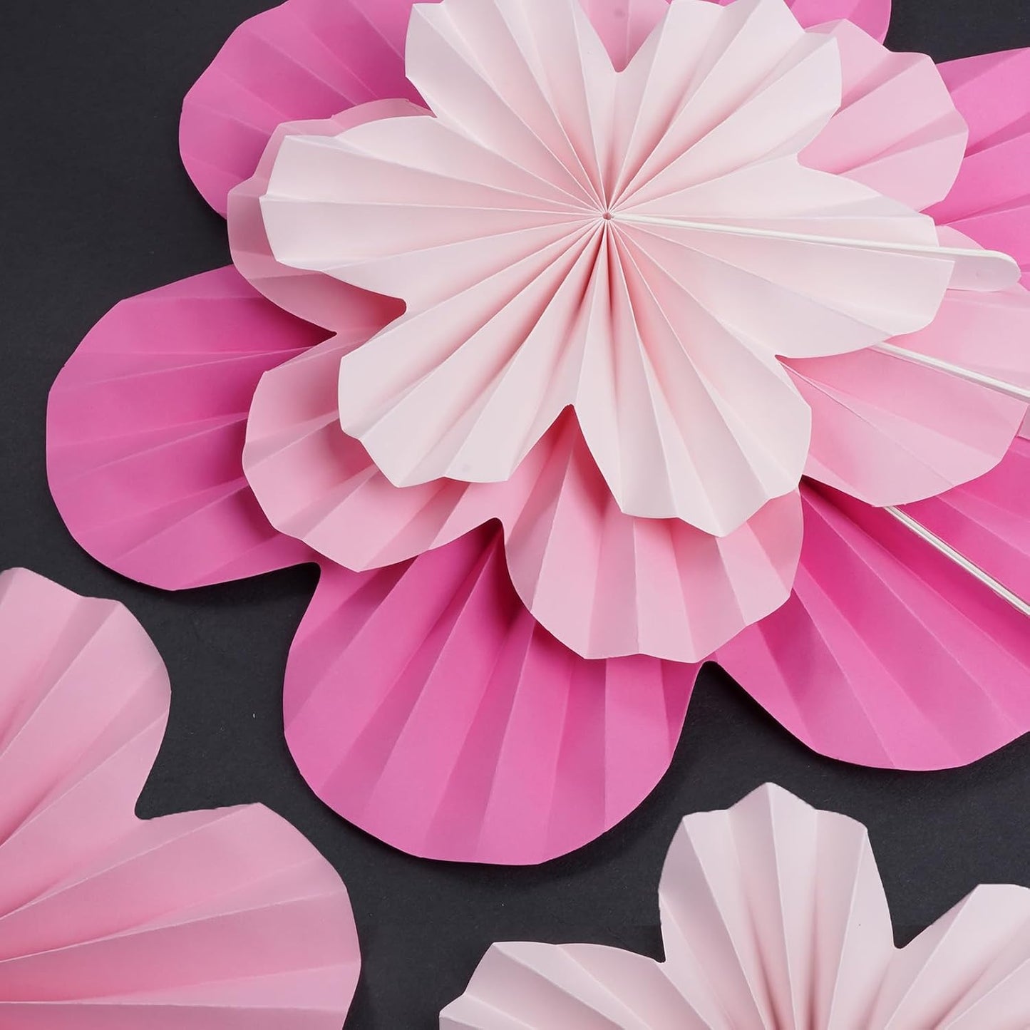 choyaxo 9pcs Paper Flower Paper Fan Floral Backdrop Flower Wall Decor for Party Wall Decorations