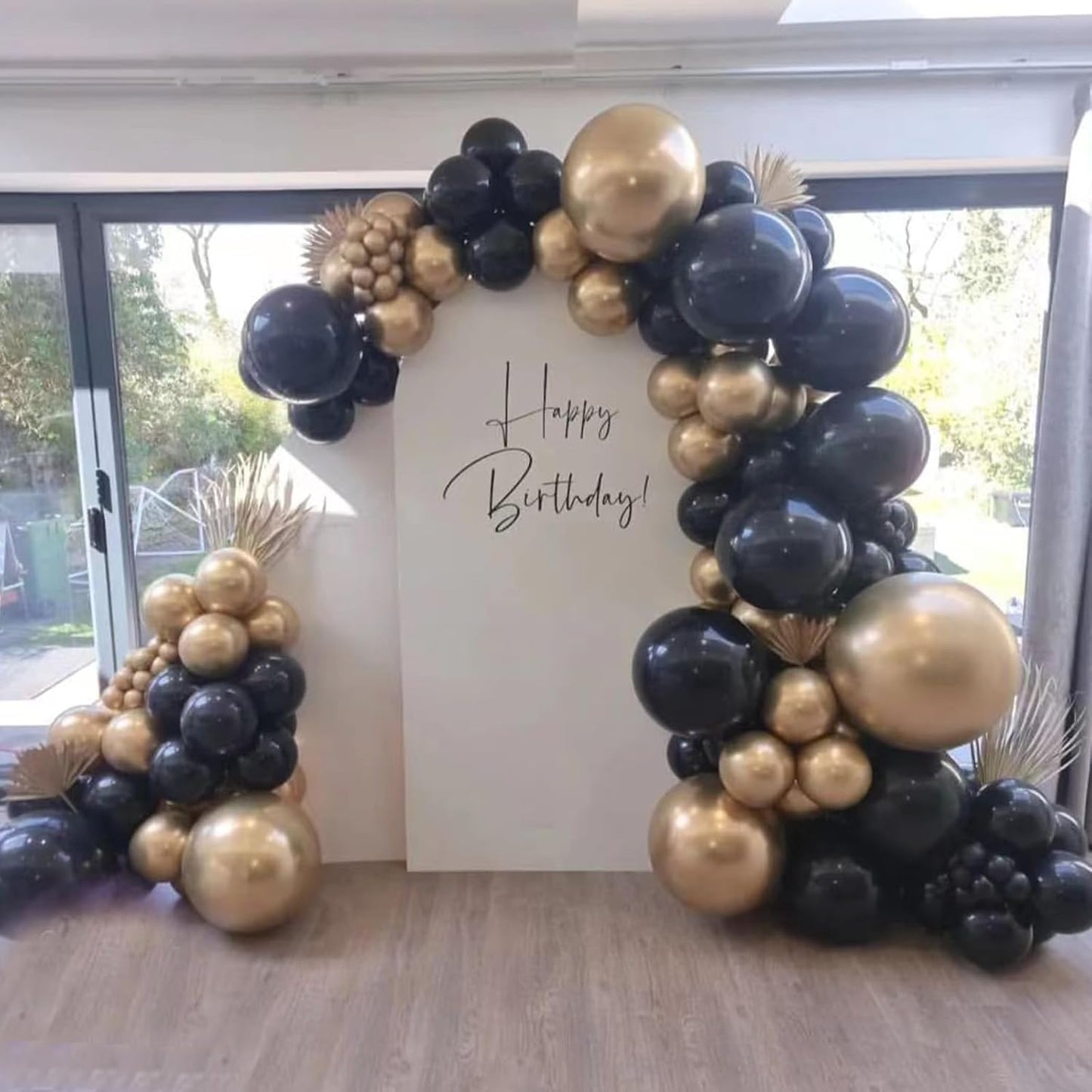 Black and Gold Balloons Garland Arch Kit, 134pcs Black and Metallic Gold Balloons with Different Size for 2026 Graduation Decorations, New Year, Birthday, Anniversary Party Decorations