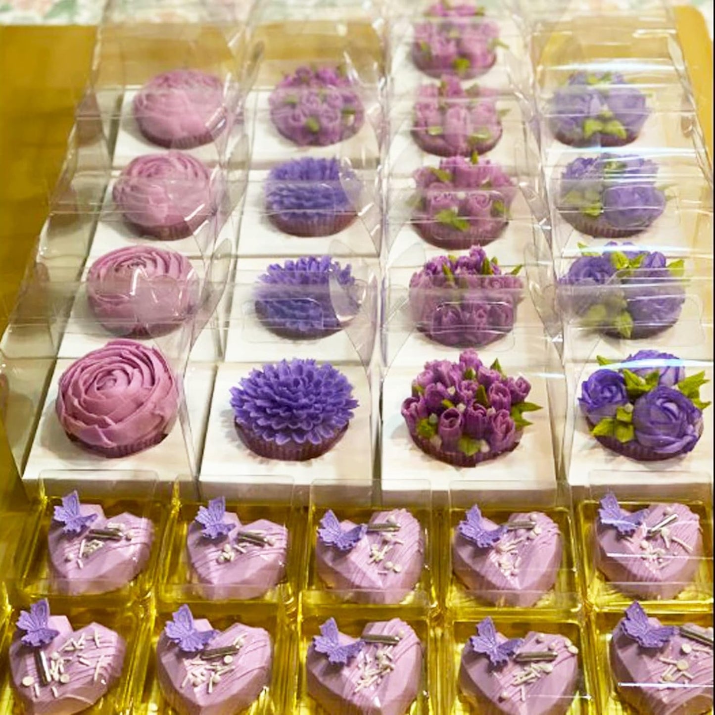 12 PCS Individual Cupcake Containers Single Cupcake Boxes with Handle and Inserts Clear Plastic Favor Boxes