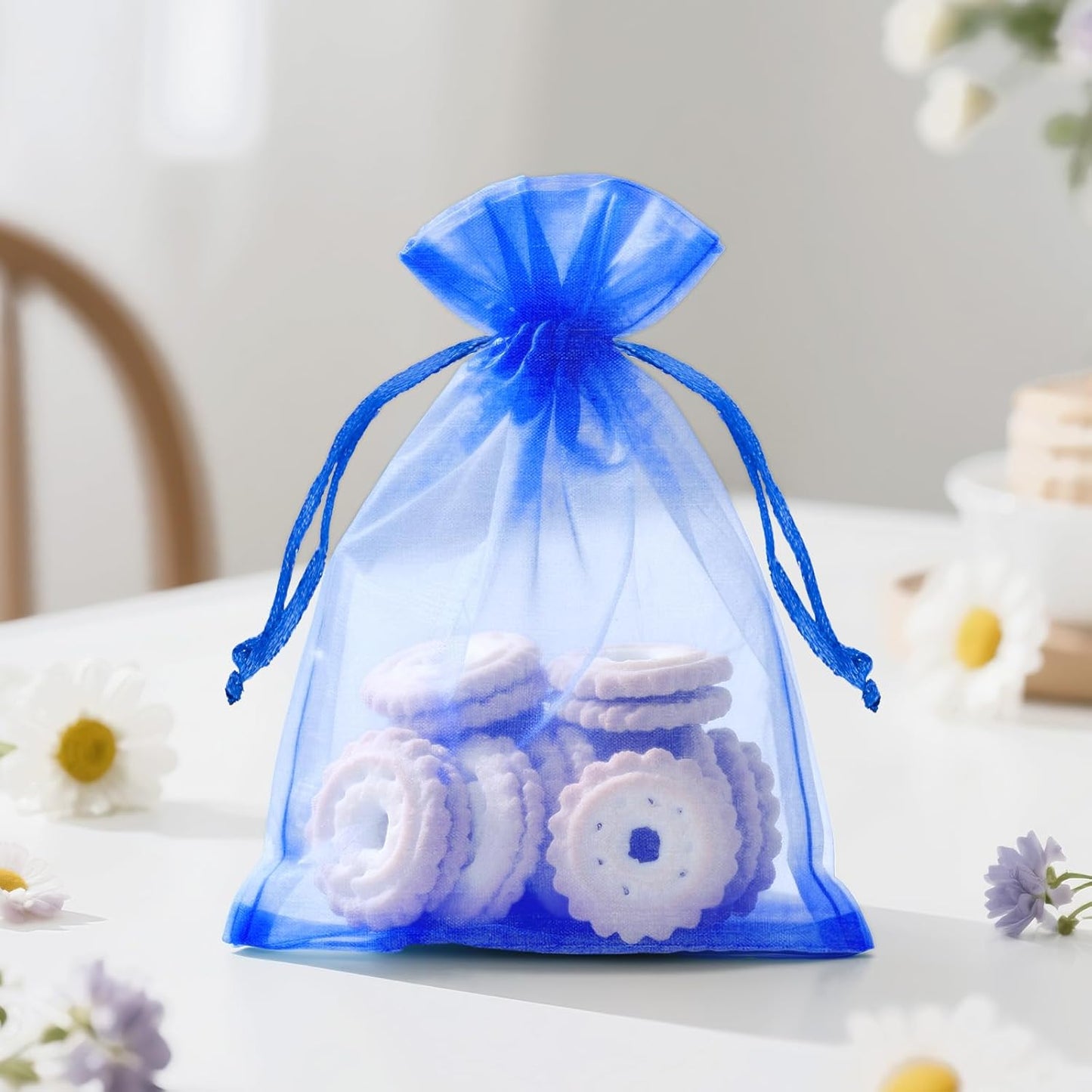 joycraft 50Pcs Organza Bags, 2x3 inch Gift Favor Bags, White Wedding Favor Bags, Jewelry Pouches with Drawstring, Mesh Bags Drawstring for Jewelry, Festival, Makeup, Candy, Desserts