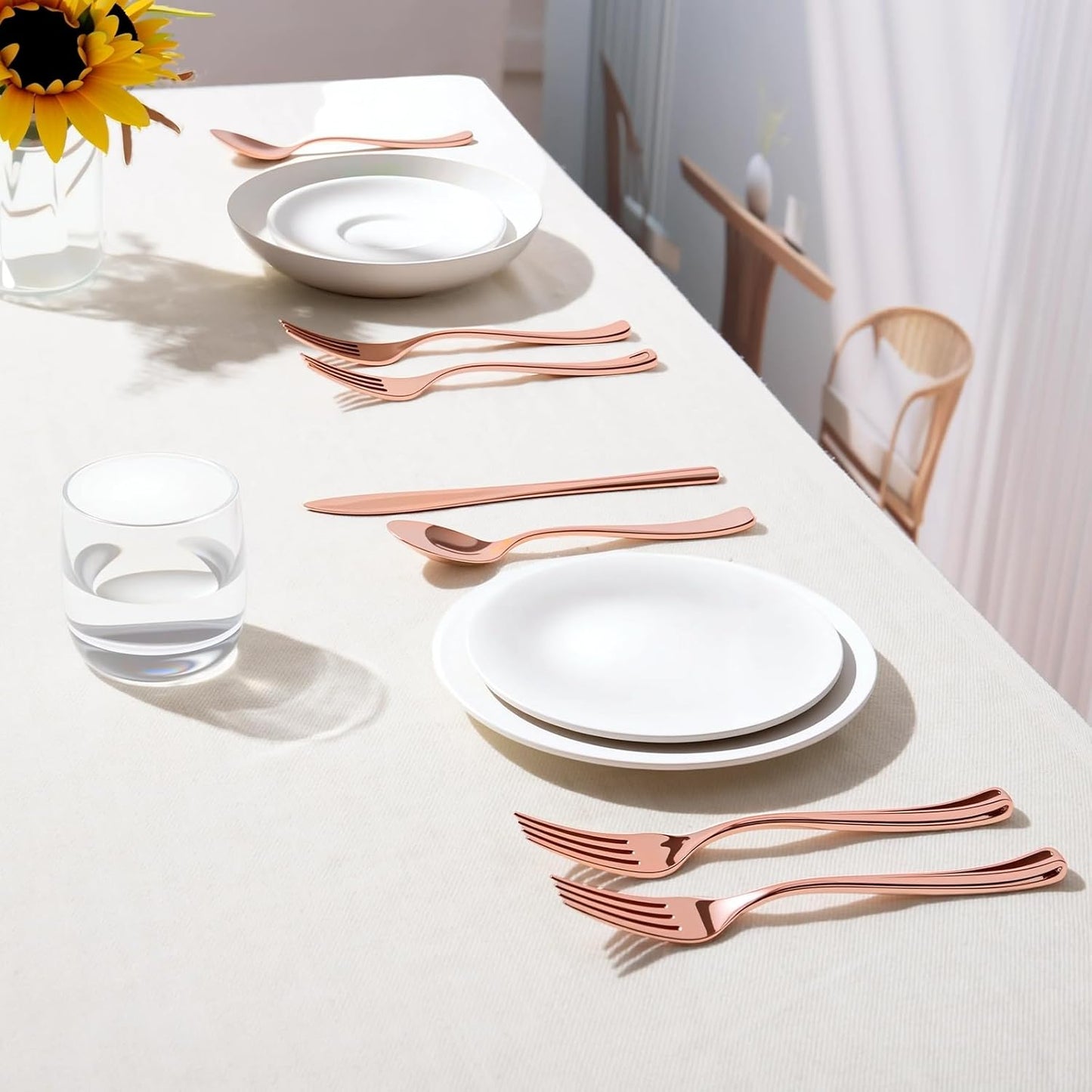 144 Pack Gold Premium Heavy Duty Plastic Silverware, 48 Forks, 48 Spoons, 48 Knives, For Catering, Parties, Dinners and Weddings, BPA-Free, Disposable Plastic Cutlery Set Utensils Set