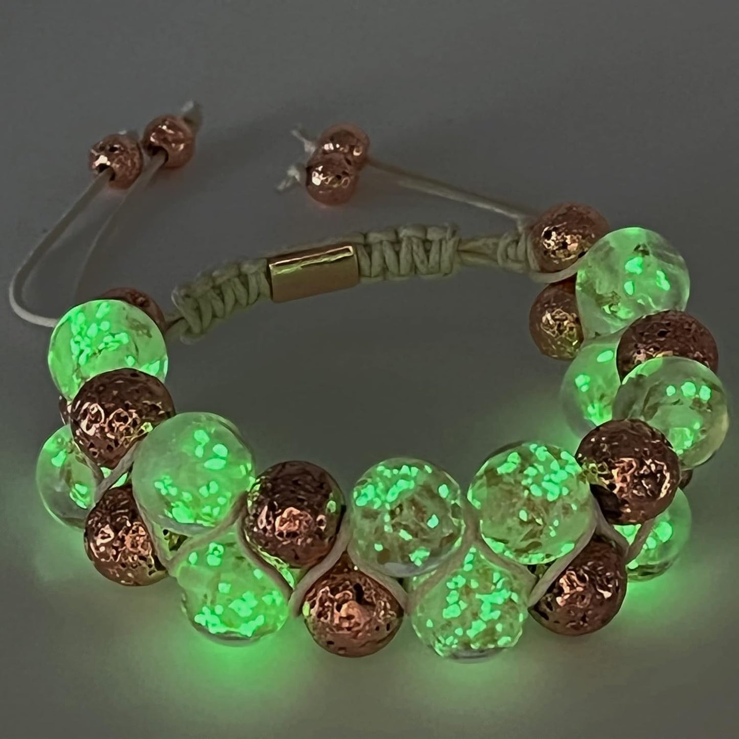 ARTSY Crafts Glow in The Dark Firefly Beads Bracelets, 7 Chakras Crystal Mermaid Glass Beaded Bracelets for Anti Anxeity Healing Energy Money Wealth Abundance Stackable Bangle Wristband