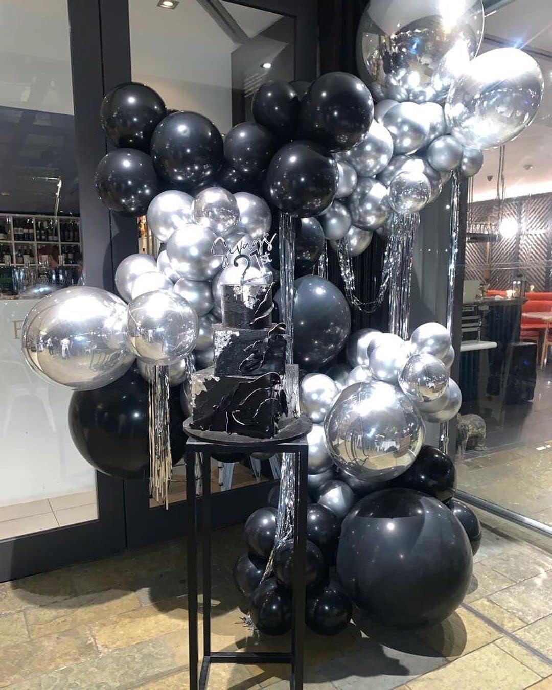 153Pcs Black and Silver Balloons Garland Arch Kit with Stars - 22 18 12 10 5 inch Different Size Black Metallic Silver Confetti Latex Balloon for Birthday Graduation New Year Party Decorations