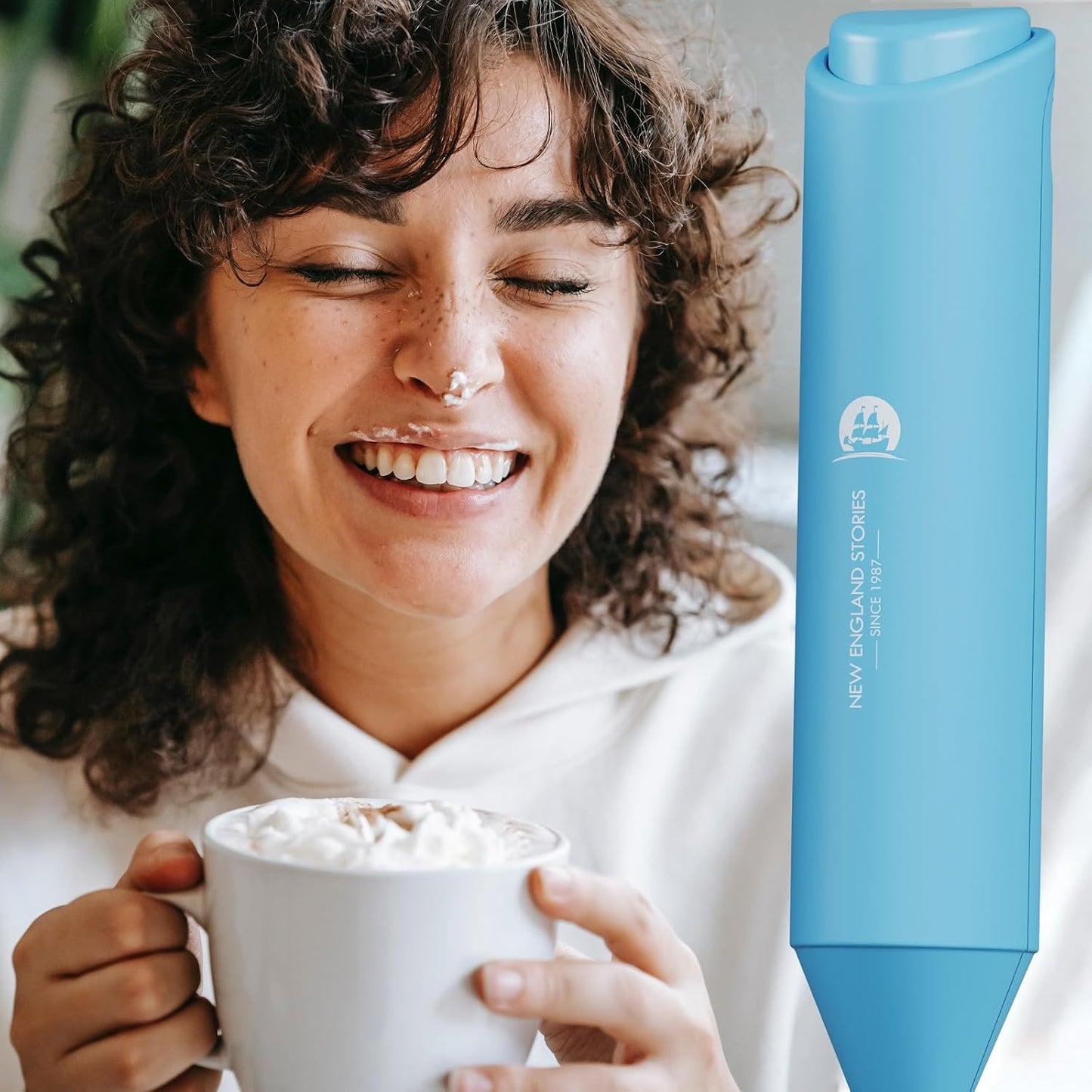 Powerful Milk Frother Wand - Mini Handheld Milk Frother with Stainless Steel Whisk - Battery-Powered Drink Mixer for Coffee, Lattes, Cappuccinos, Matcha - Coffee Enthusiasts Gift - Black