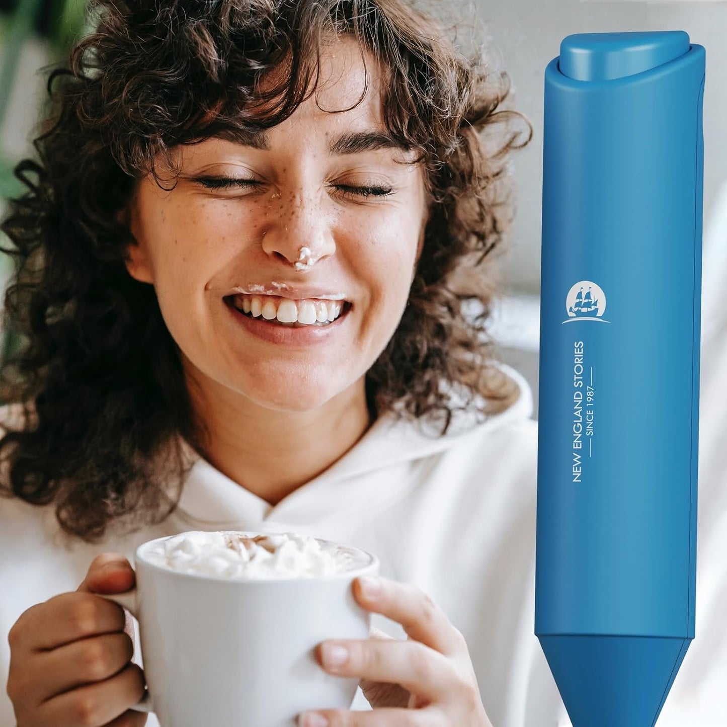 Powerful Milk Frother Wand - Mini Handheld Milk Frother with Stainless Steel Whisk - Battery-Powered Drink Mixer for Coffee, Lattes, Cappuccinos, Matcha - Coffee Enthusiasts Gift - Black