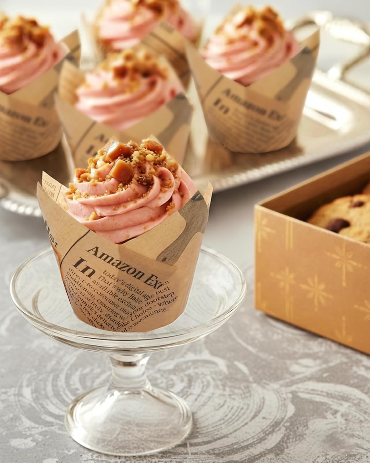 Bake Choice 200pcs Natural Tulip Cupcake Liners for Baking Cups Unbleached European Parchment paper Tulip Muffin Liners, Cupcake Wrapper for Party, Christmas