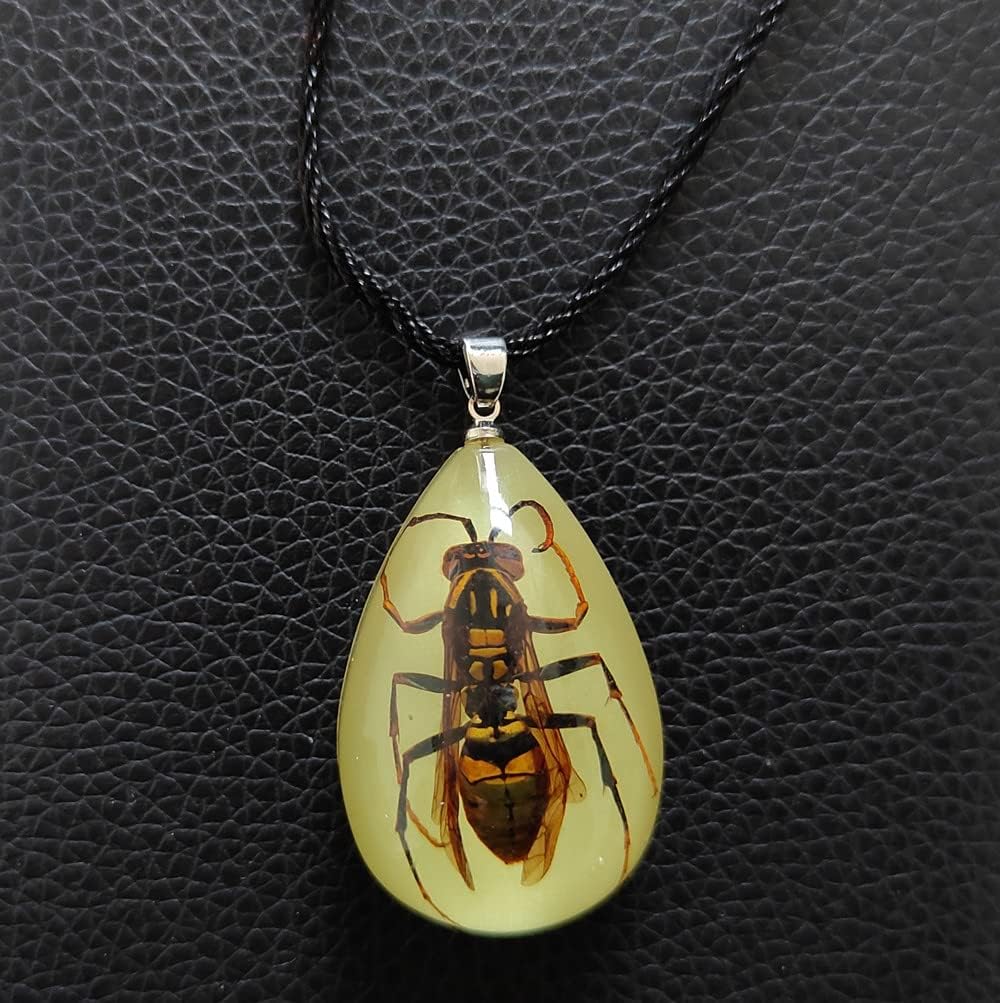 Glow in the Dark Necklace Black Scorpion Amber Resin Adjustable Necklace Pendent with Insect Sample Inside Birthday Gift for Lover Friends