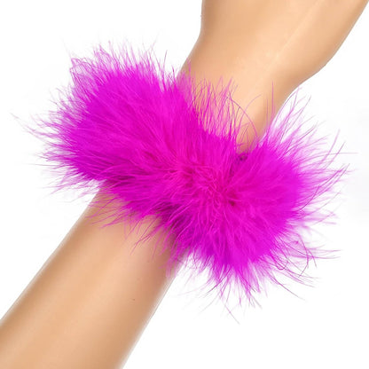 2Pcs Feather Wristbands, 9.65inch Soft Feather Wrist Slap Bracelet Cuffs, Snap Ring, Circle Slap Wrist Decoration Cuffs for Party Decoration