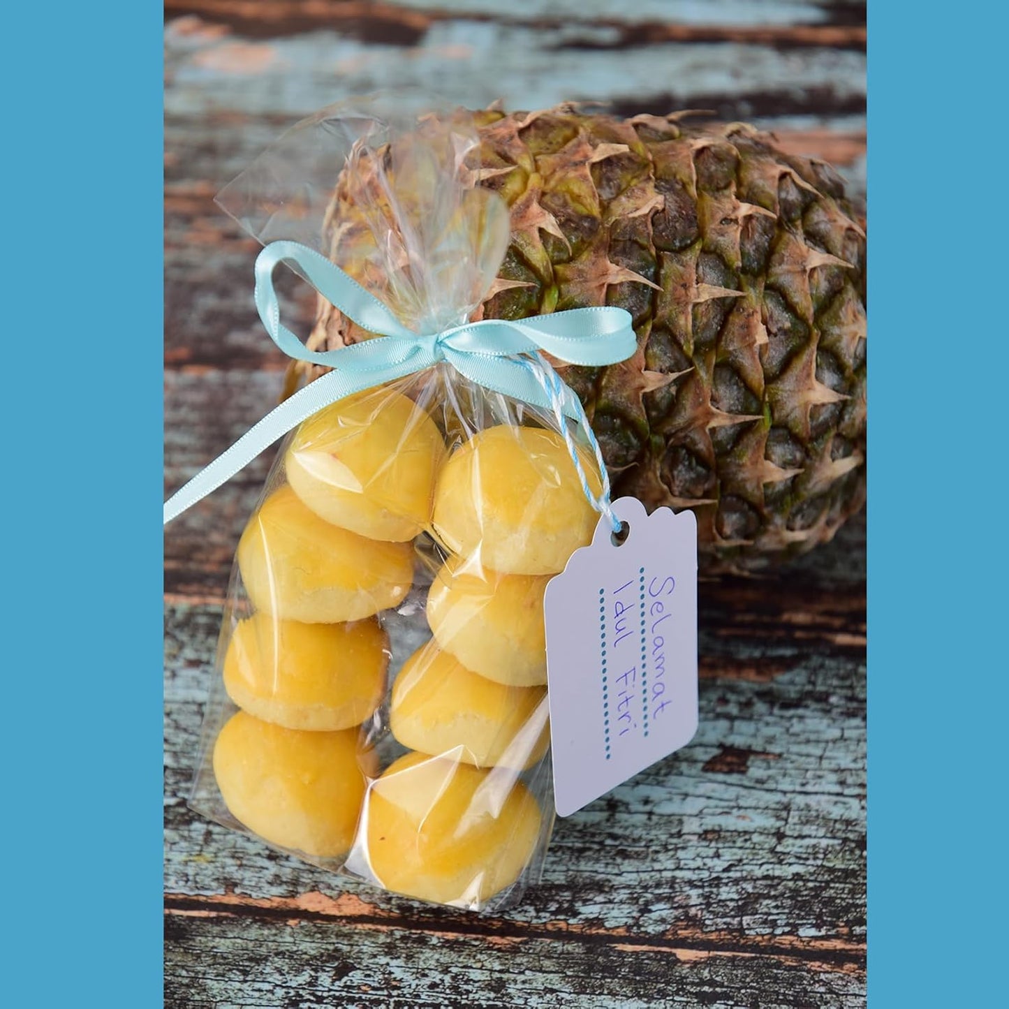 Cello Cellophane Treat Bags,5x7 Inches Clear Cellophane Bags 200 Pcs OPP Plastic Treat Bags with 200 Twist Ties for Gift Wrapping,Packaging Candies,Dessert,Bakery, Cookies, Chocolate,Party Favor
